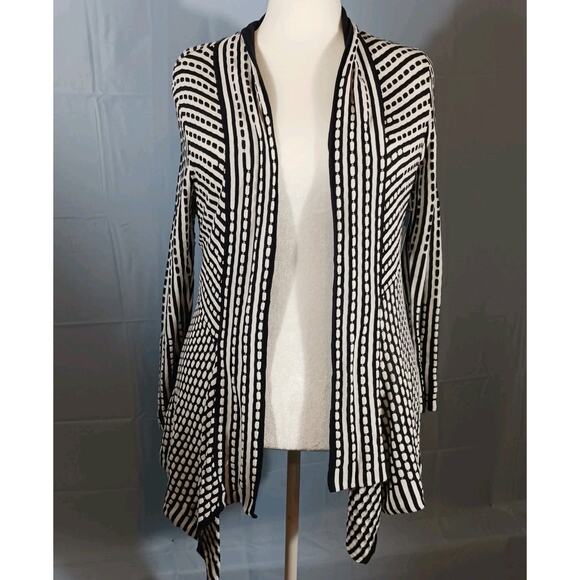 ZOZO Long Cardigan Black & White Geometric Open Front Assymetric Hem Small NWT - Picture 1 of 8